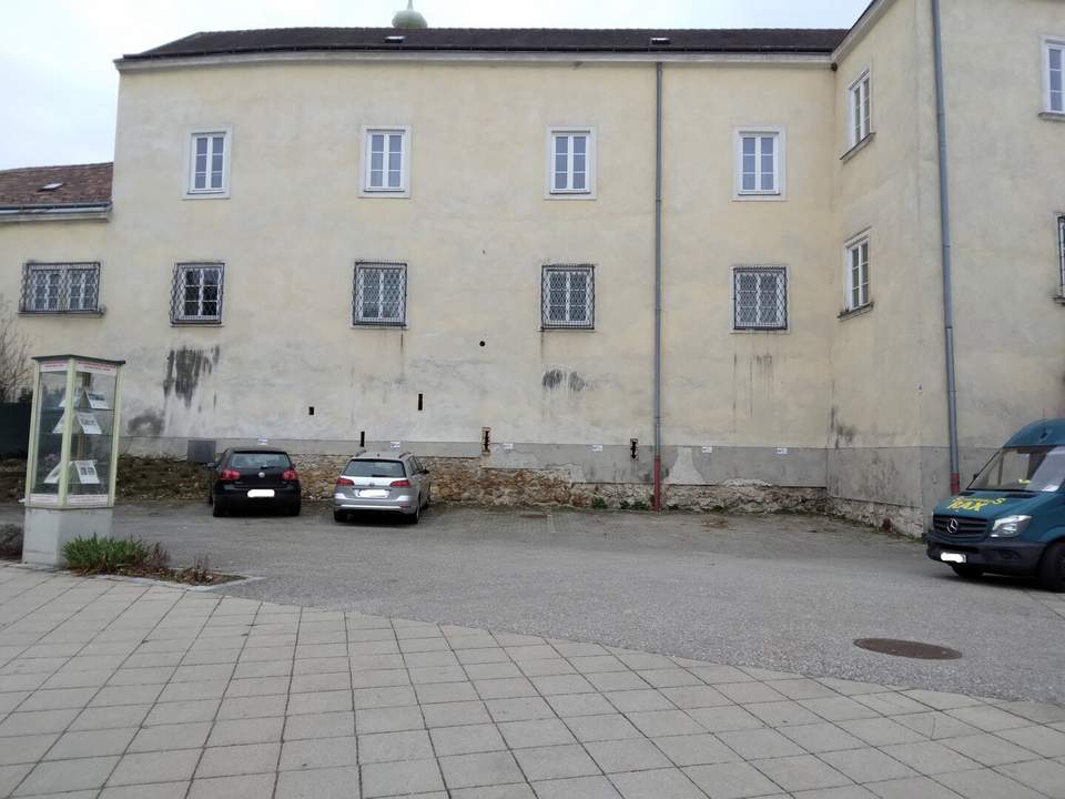 Parkplatz in Innenstadt von Neunkirchen zu vermieten!