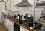 UNBEFRISTET: 4 Zimmer Wohnung mit kleiner Freifläche ab NOVEMBER