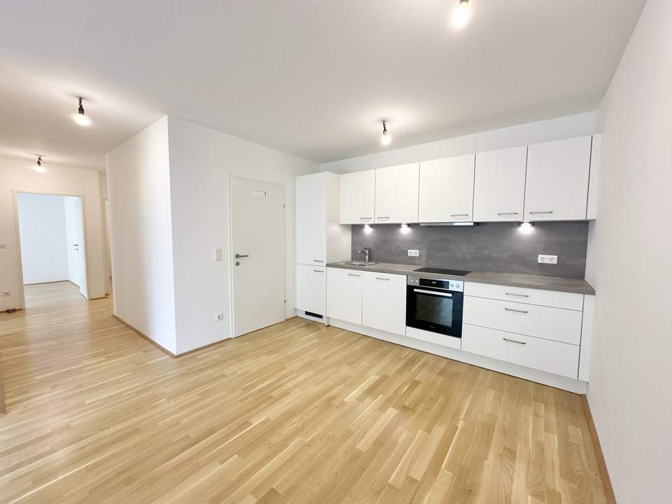 Hier müssen Sie schnell sein - AB SOFORT BEZIEHBAR! Tolle 3 Zimmerwohnung + Terrasse/Garten! Absolute Ruhelage - Tokiostraße!
