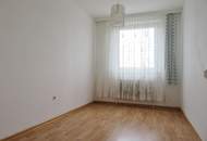 NEU RENOVIERTES 3 ZIMMER APARTMENT MIT LOGGIA
