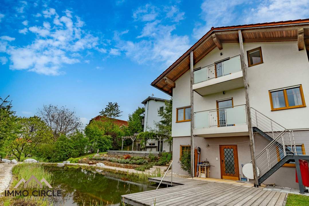 Einfamilienhaus mit privatem Schwimmteich und Bergblick in der Schöckl-Oase, nahe Sankt Radegund