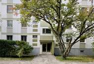 ERSTBEZUG nach Sanierung I 4 Zimmer Wohnung mit Loggia I Tischler Küche mit Siemens Geräte inklusive I Ruhelage I Naturpark Föhrenberge I 360° Rundgang