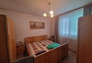 LIEBEVOLLES, RENOVIERUNGSBEDÜRFTIGES LANDHAUS MIT HERRLICHEM, RUHIGEN GARTEN