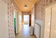 955 m² Grund mit Potenzial – Haus und Nebengebäude in Spillern