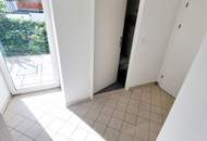 Herbstaktion! Großstadt draußen, Grünidylle drinnen! Seltenheit! Perfekte Gartenwohnung - Hier will ich leben! Traumhaft saniertes Altbauhaus + Hofseitige Terrasse und Garten + Tolle Infrastruktur und Anbindung + Lebensqualität! Jetzt zugreifen!