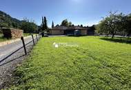 Luxuriöser Bungalow mit hochwertiger Ausstattung, Hohenems, zentrumsnah, sehr geräumige Dreier-Garage, viel Grundstücksfläche und Gartenanlage rund um das Haus, mit Terrasse, viele KFZ Außen-Stellplätze, Ruhelage / Sackgasse