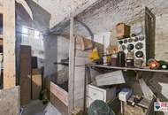 Gepflegtes Haus mit Garten, Garage & Nebengebäuden