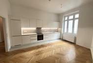 ERSTBEZUG - Helle 4-Zimmer Altbauwohnung mit 2 Bädern, 2 WCs, Abstellraum und Kellerabteil - UNBEFRISTET