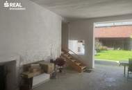 sREAL- LANDLEBEN MIT CHARAKTER - Historisches Bauernhaus mit Scheune, Backstube, Pool und 1.296 m² Grund
