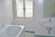 RUHELAGE - GROSSZÜGIGE ALTBAUVILLA MIT GARTEN UND TERRASSE