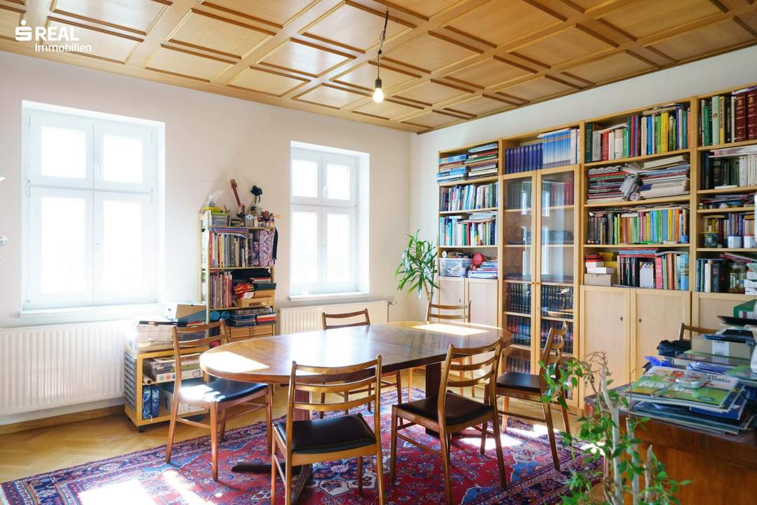 Liebevoll saniertes Jahrhundertwendehaus aus 1930, modernisiert 2009 - 4 Zimmer, Veranda, Keller, Terrasse auf 1.270m² Grund!