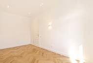 Erstbezug nach hochwertiger Sanierung, Altbau-Eigentumswohnung am Park!