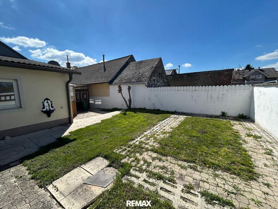 Gemütliches Einfamilienhaus mit Carport & Garten auf ca. 302 m² Grundstück