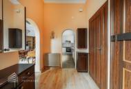 Voll ausgestattete 2-Zimmer Altbauwohnung mit großen Abstellraum im 6. Bezirk