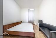 Wohnen im Zentrum: Charaktervolle 3-Zimmer-Altbauwohnung mit Flair