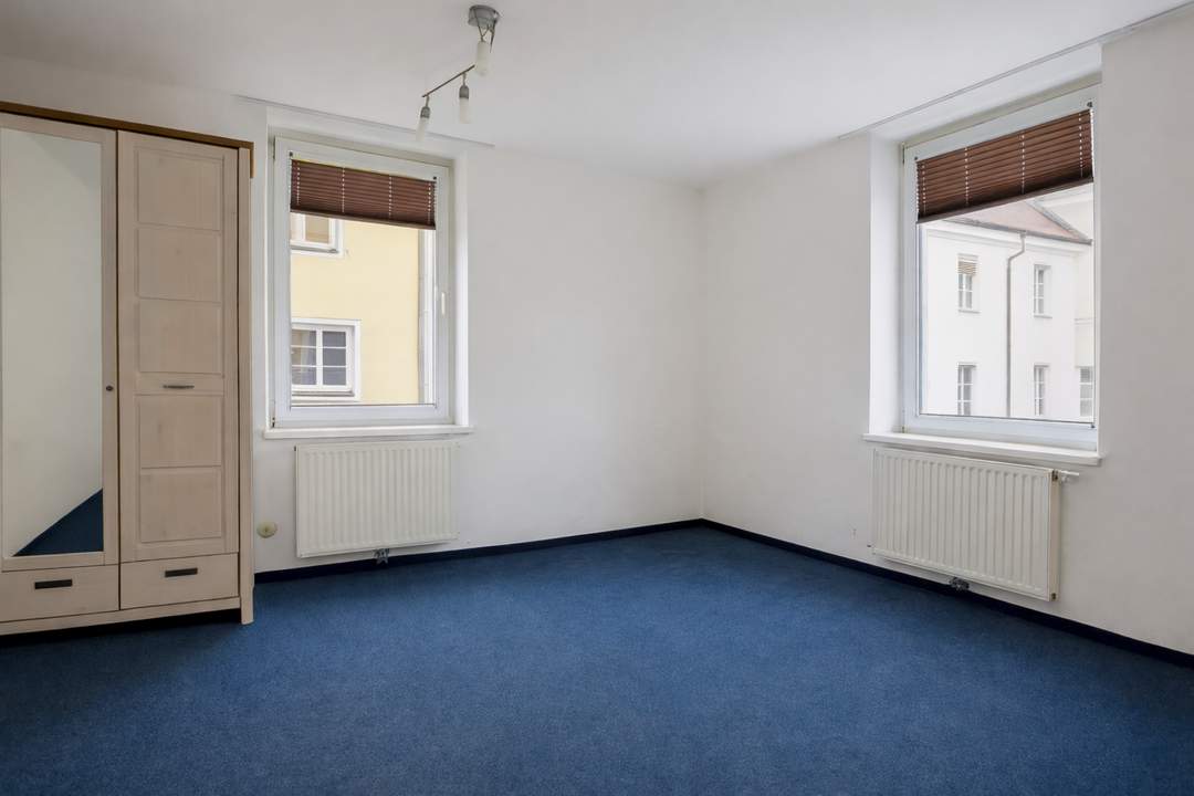 Anleger aufgepasst - WG-geeignet, Nähe PMU 2,5 Zimmer zentraler Stadtkomfort