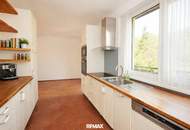Großzügige Dachgeschosswohnung mit 3 Terrassen und Fernblick ins Grüne