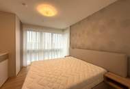 Exklusiv und komplett möblierte 3-Zimmer-Terrassenwohnung für gehob. Ansprüche // Excl. and fully furnished 3-room terr. apt for discerning tastes //