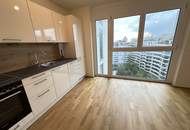 SKYLINEBLICK - DACHGESCHOSSWOHNUNG MIT TERRASSE UND LOGGIA - NÄHE U3