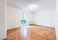 Helle 2,5-Zimmer-Wohnung mit Extraküche und großem Balkon mit Gartenblick