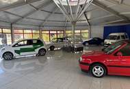 Gepflegte Auto-Verkaufshalle in Spielfeld: 330m² plus 776m² Freifläche für 2.200€ netto/Monat – optimale Lage!