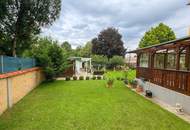 Charmantes Einfamilienhaus mit Einliegerwohnung, Garten und Garage – vielseitig nutzbar