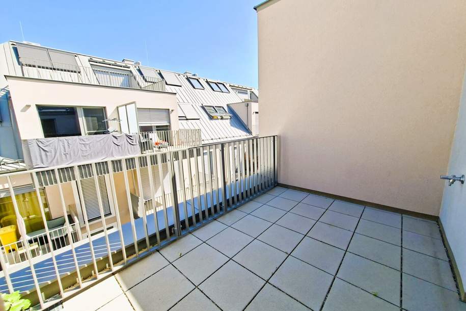 Großzügige 2 Zimmerdachgeschosswohnung + Terrasse in absoluter Ruhelage!! Tolle Lage - U1 Kagranerplatz! Nähe Alte Donau&Donauzentrum!!, Wohnung-miete, 1.548,99,€, 1220 Wien 22., Donaustadt