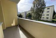 Lichtdurchflutete 77 m² Wohnung mit Balkon in ruhiger Lage !!!