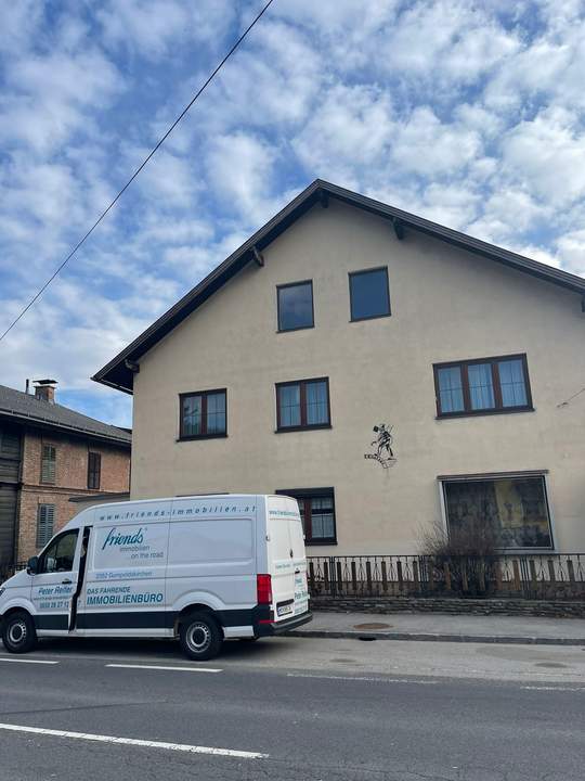 7-Zimmer Haus - Garage und Garten