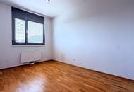 Traumblick mit 52m² Terrassenfläche!!! 4-Zimmer-Dachgeschosswohnung direkt an der U3!!!