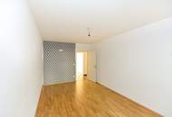 Großzügige Familienwohnung oder 3er WG Wohnung mit Balkon