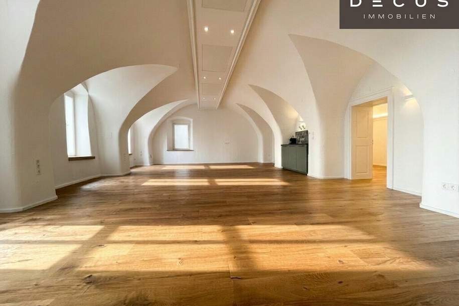 | ATTRAKTIVE BÜROFLÄCHE | 1. OG | ca. 90m² | VIELSEITIG NUTZBAR | 1 OFFENER BÜRORAUM | TEEKÜCHE | INNENSTADT| HAUPTPLATZ | TOP LAGE, Gewerbeobjekt-miete, 1.106,14,€, 8010 Graz(Stadt)