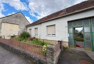 Sanierungsbedürftiges Wohnhaus mit 1.375 m² großem Grundstück in Schachendorf!