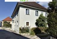 KIRCHDORF: Klassik im Kremstal | Historisches Stadthaus mit Gewölben und parkähnlicher Außenanlage!