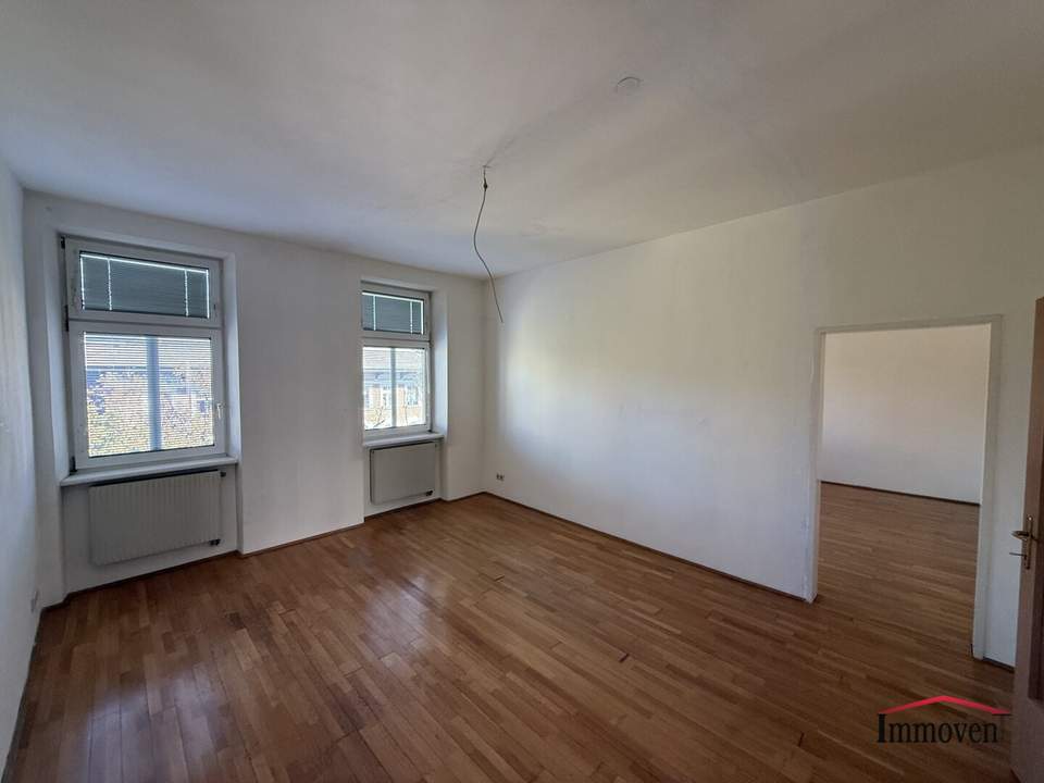 UNBEFRISTET - 4-Zimmeraltbauwohnung in guter Lage - nicht WG geeignet!