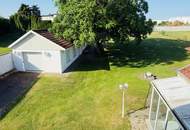 Kreative Villa mit Wintergarten und Nebengebäude