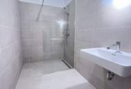 Erstbezug - generalsanierte Altbauwohnung an der U1!