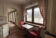 Großzügige, vollmöblierte 190 m² Wohnung: Platz für die ganze Familie