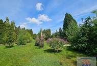 Entzückendes Haus mit großem, uneinsehbarem Garten, Werkstätten und vielseitigen Nutzungsmöglichkeiten!