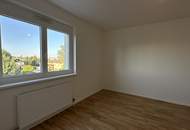 Top-sanierte 4-Zimmer Wohnung mit Balkon