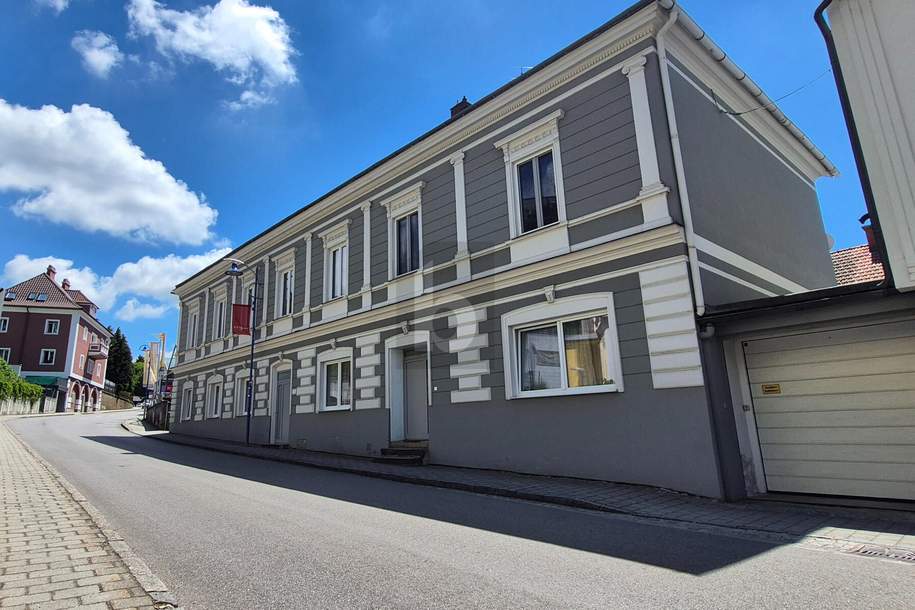 INVESTITIONSCHANCE IM ZENTRUM VON HAAG: SANIERTES ZINSHAUS MIT 5 WOHNEINHEITEN, Gewerbeobjekt-kauf, 3350 Amstetten