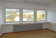 Preiswerte und barrierefrei erreichbare Bürofläche in verkehrsgünstiger Lage von Neu-Rum zu mieten