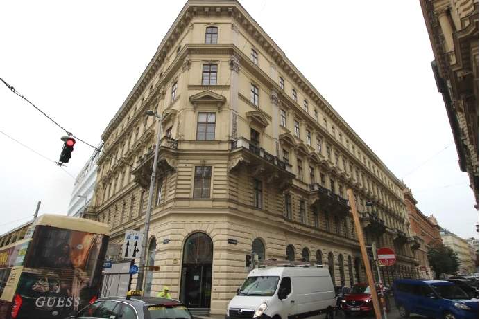 Unbefristet vermietete 5 Zimmer Wohnung im 1. Bezirk - Burggarten und Mariahilfer Straße ums Eck!, Wohnung-kauf, 826.000,€, 1010 Wien 1., Innere Stadt