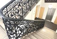 + + + REPRÄSENTATIVER ALTBAU + + + TOP CITY LAGE + + + 10 Räume + + +