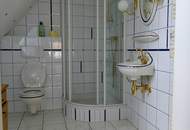 Großzügige DG Wohnung mit 2 ruhigen Südterrassen in zentraler Lage