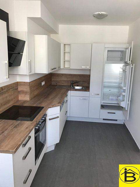 15430 - Schöne 5 Zimmer Familienwohnung