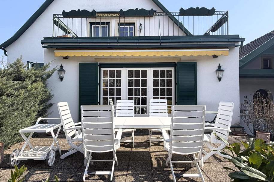 Eine Villa mit Wohnkultur, parkähnlichem Garten und Pool // A Villa of Distinction with Park-Like Garden and Pool //, Haus-kauf, 750.000,€, 2700 Wiener Neustadt(Stadt)