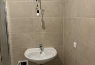 Wiener Altbau-Charme neu definiert – Erstbezug mit französischem Flair – Balkon & hohe Decken in saniertem Altbau | beim Schlosspark Schönbrunn