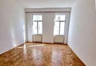 TOP 3 ZIMMER in wunderschönem ALTBAU in RUHIGE SEITENGASSE ausgerichtet