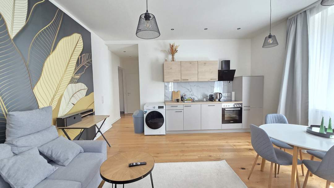 Neusanierte 2 Zimmerwohnung